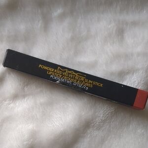 MAC Powder Kiss Velvet Blur Slim Stick Lipstick Shade Sweet Cinnamon